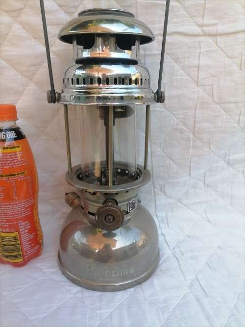 1950s VINTAGE PETROMAX 821/250 CP KEROSENE LANTERN MADE IN GERMANY - AMAZING NO DENTS, WITH GLASS