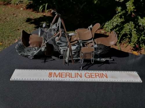 AMAZING HARLEY-WIRED BIKE WITH LEATHER VERY NEAT - 42 CM X 14 CM