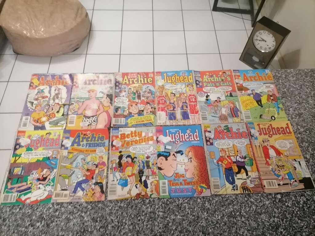 56 X ARCHIE COMIC BOOKS 1980`S -1990`S - AMAZING BUNDLE