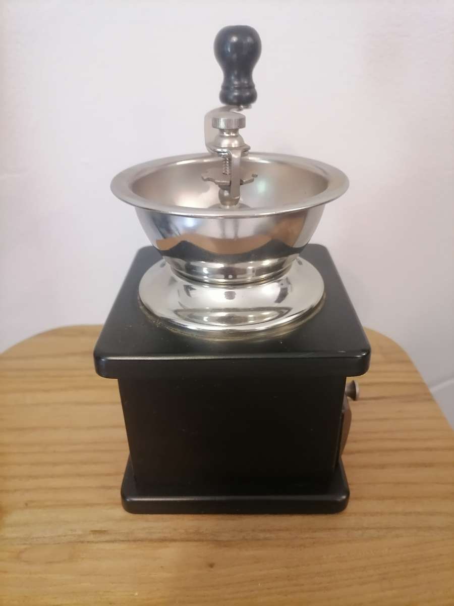 Whittards OF CHELSEA COFEE GRINDER - AMAZING CONDITION