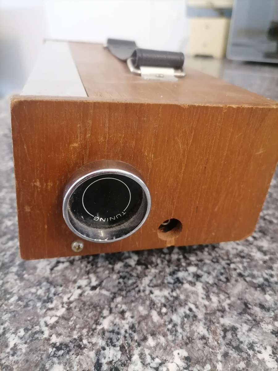 1950`S VINTAGE PYE SOLID STATE RADIO ALARM CLOCK - PORTABLE - REAL DILES - 100% WORKING