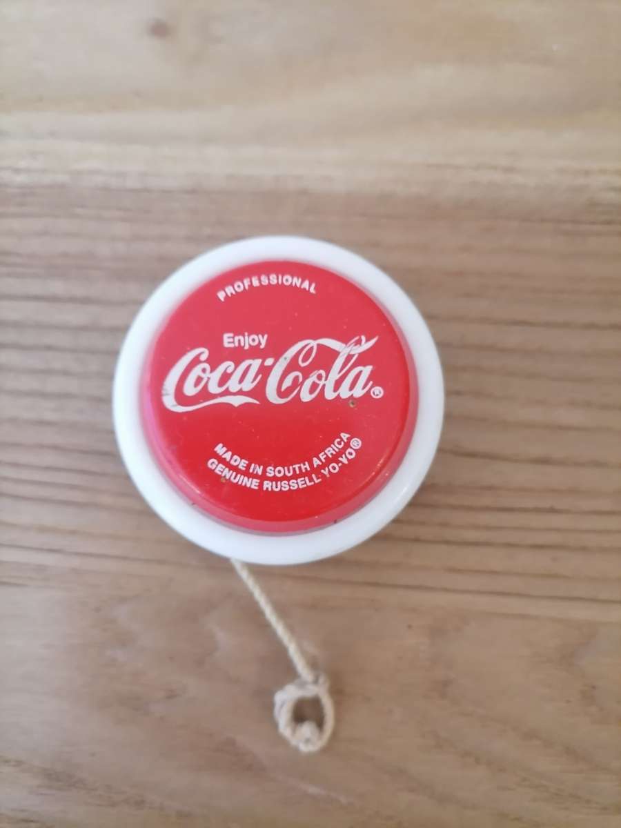 Professional Coca-Cola Genuine Russell YO-YO - MADE IN SOUTH AFRICA - AMAZING CONDITION NOT MUCH DAM