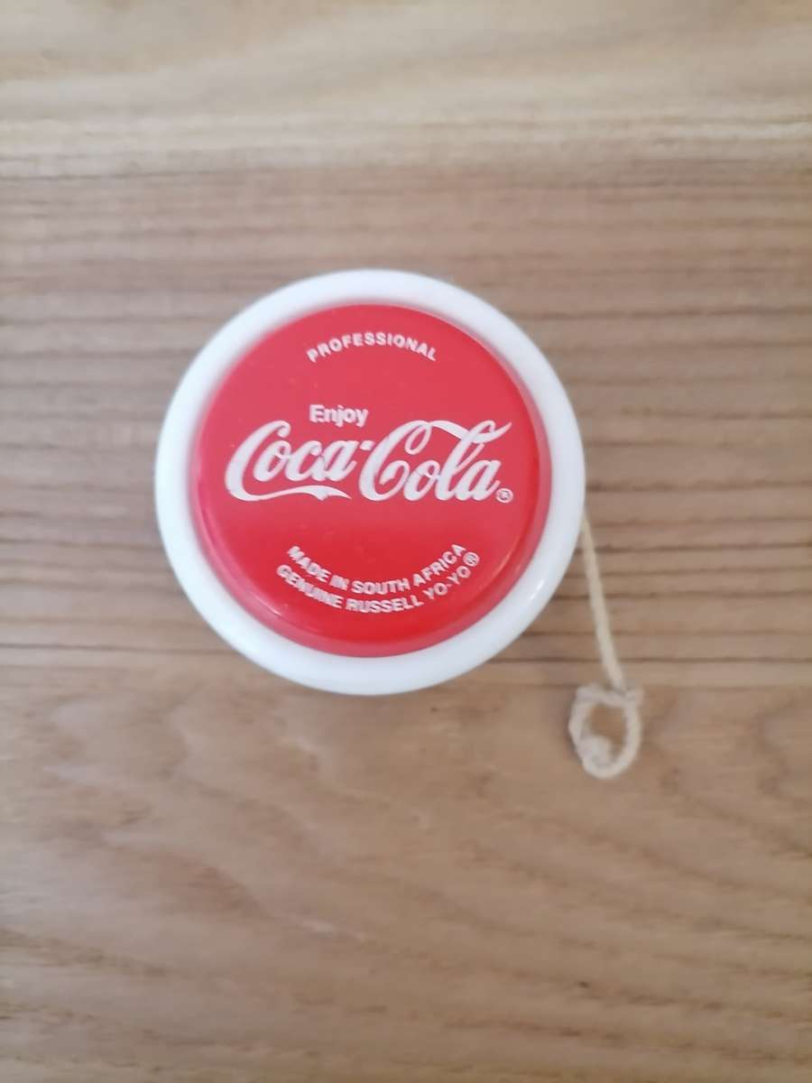 Professional Coca-Cola Genuine Russell YO-YO - MADE IN SOUTH AFRICA - AMAZING CONDITION NOT MUCH DAM
