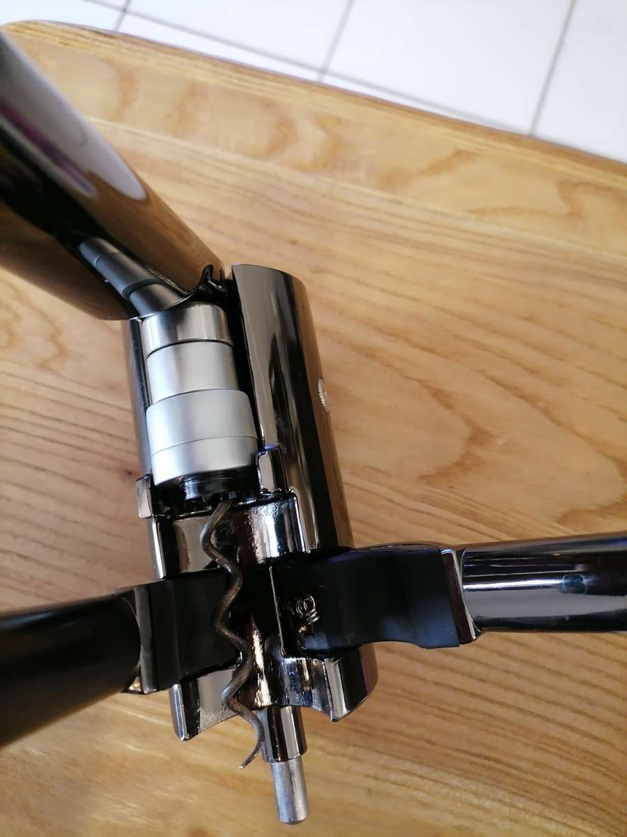 Le creuset wine opener with Original Box