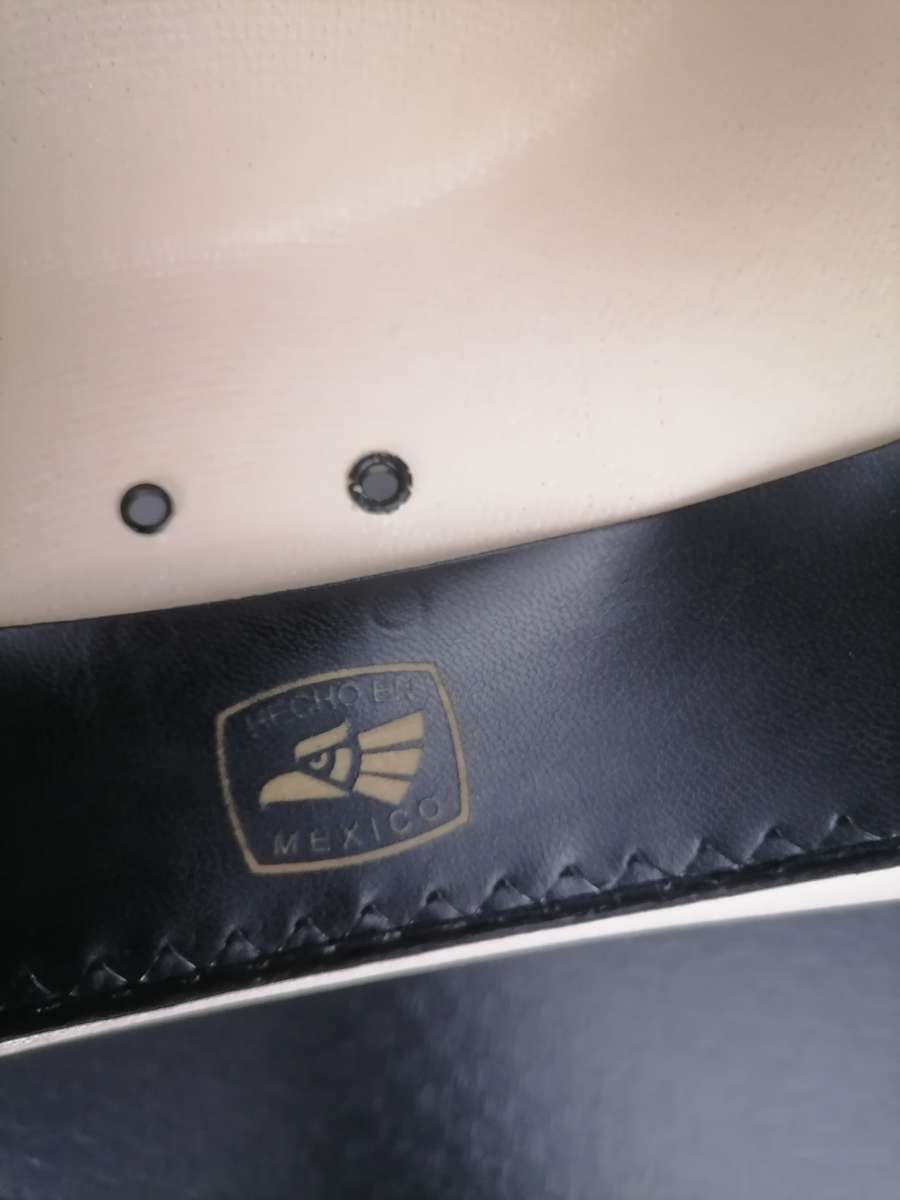 **R1700** Natural Straw Western Cattleman Hat - LIKE NEW