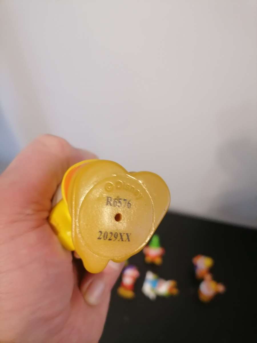 Vintage Walt Disney Productions the 7 Dwarfs Figurines - AMAZING CONDITION