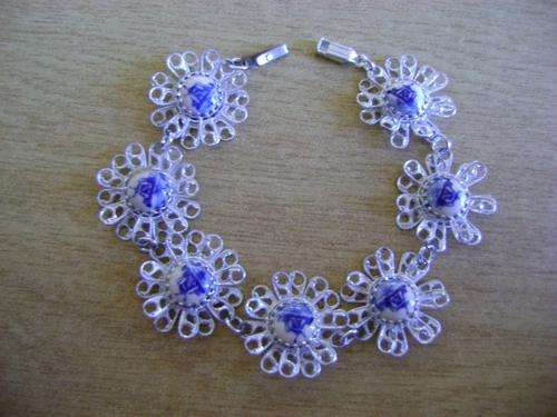 Delicate Delft bracelet