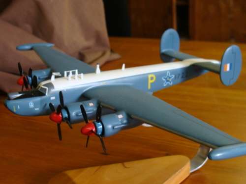 SAAF SHACKELTON # 1722,  Wingspan : 390mm