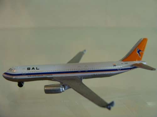 Vintage MINIATURE SAA AIRBUS A320, by SCHABAK, DIE CAST, MINT in BOX