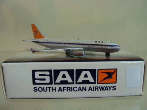 Vintage MINIATURE SAA AIRBUS A320, by SCHABAK, DIE CAST, MINT in BOX