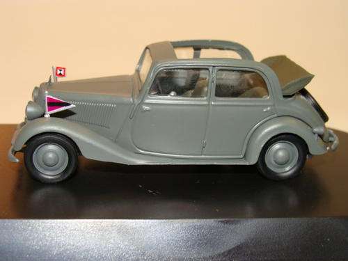 MERCEDES 170V WEHRMACHT PARADE CAR - 1/43 - DIE-CAST - MINT