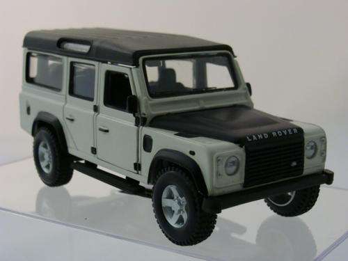LAND ROVER DEFENDER 110,  DIE-CAST  SCALE 1:32 by BBURAGO