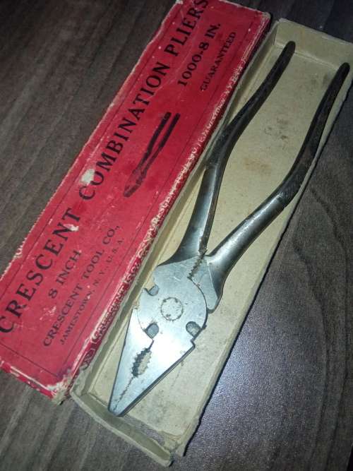 Crescent combination pliers