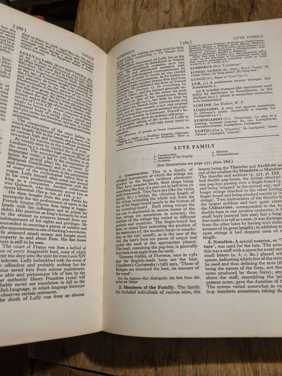 The Oxford Companion to Music - Thick Hardback