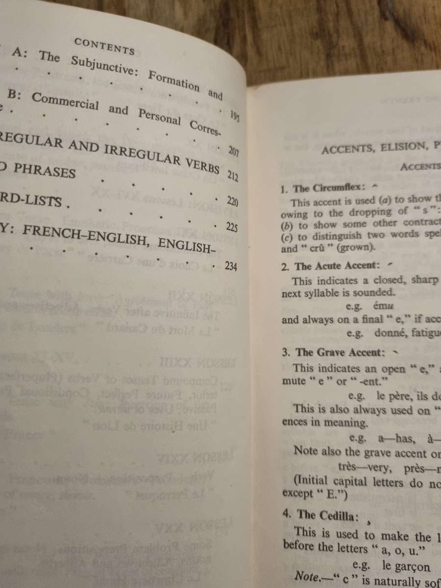 Living French - Knight