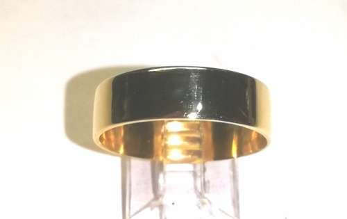 *** SOLID 9CT GOLD WEDDING RING ***