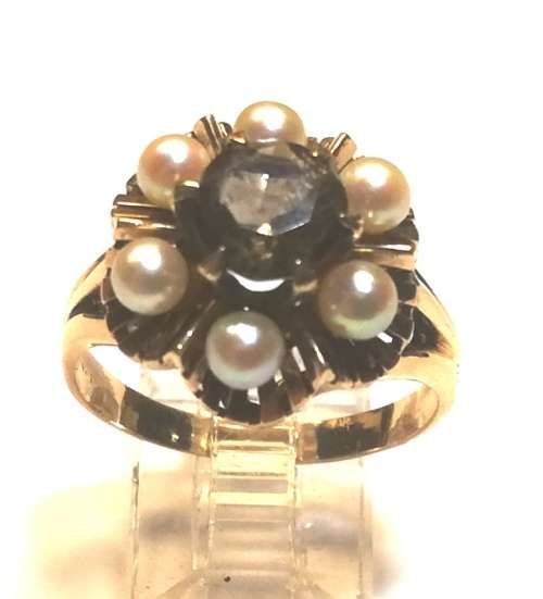 *** 9CT GOLD, SMOKEY TOPAZ AND PEARL RING **