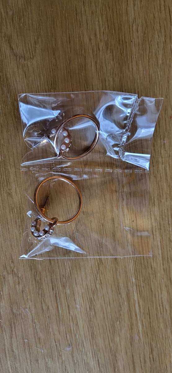 Valentines loop earrings