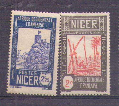 Niger. Group of 2 stamps. Mint/hinged