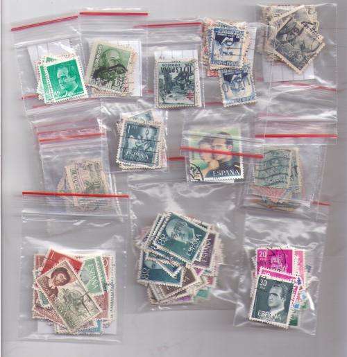 Spain. Many stamps filed in 20 reclosable bags.Duplications/unchecked. See note