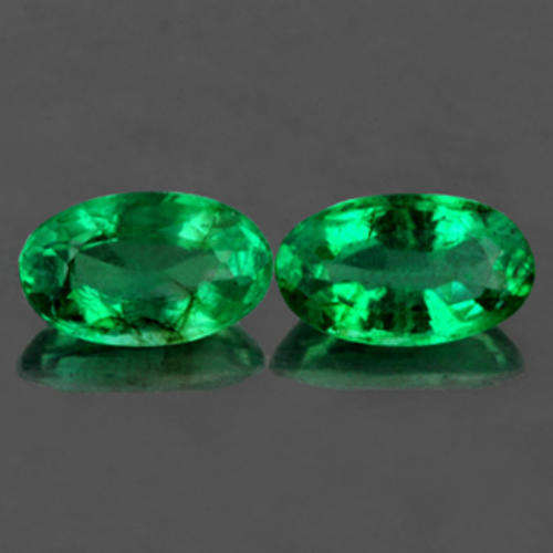 **1.00 ct PAIR EMERALDS oval**
