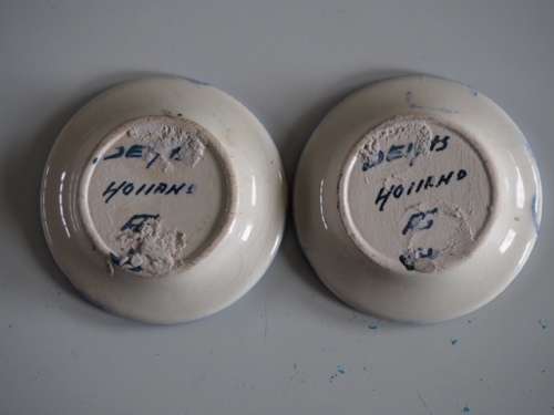 Lot of 2 small delft plates - for one bid