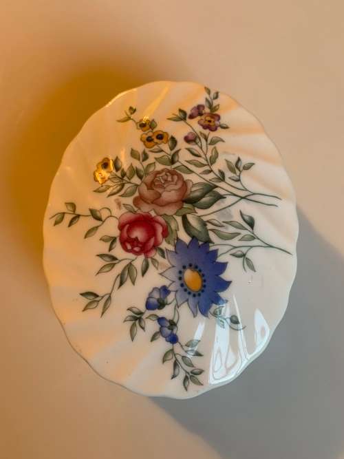 Wedgwood Avebury trinket box
