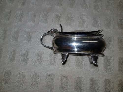 Lovely vintage Birmingham England Silver dish. Blue glass inlay.  STUNNING