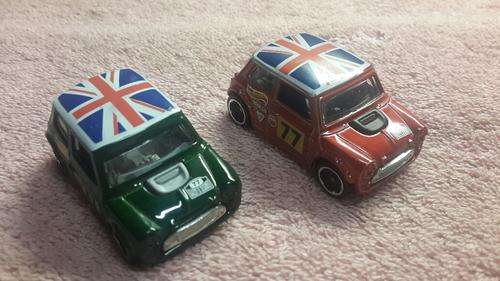 2x hot wheels morris mini die cast models in excellent condition