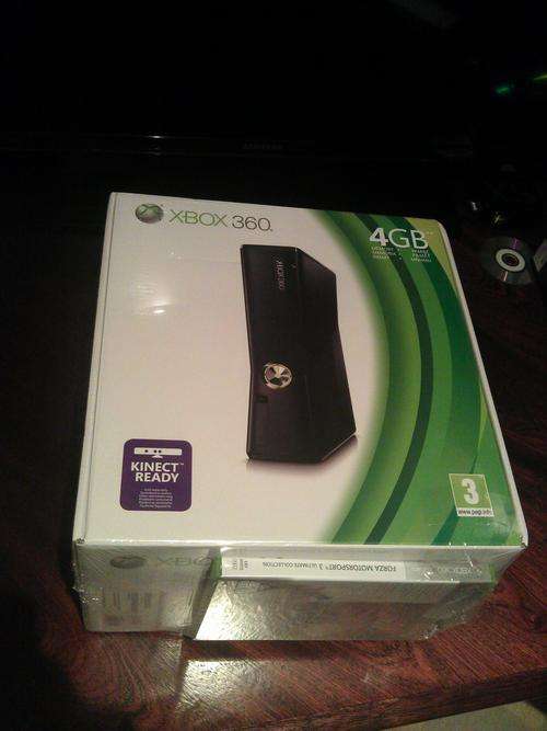 XBox 360 4gb brand new + Forza Motorsport 3 - No Reserve!