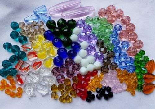 200 Piece -   Assorted  Glass Beads - 1 Mix Pack