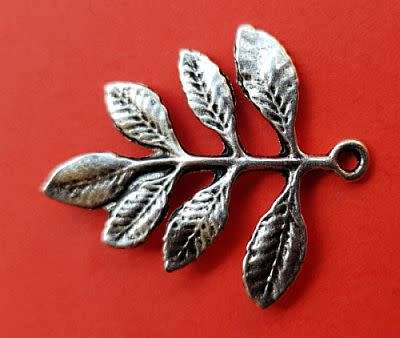 Tibetan silver Leaf Connector 27x 31m - each