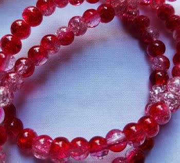 20 x (6mm) Red & Clear Crackle Glass  Beads