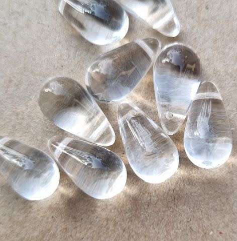 4 pc Clear Drop Glass Beads  16mm - Top Drilled