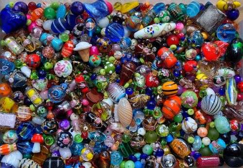 Weekend Special ** 2.3 Kg **  Assorted Beads & Glass Pearls  +/-  5050 Pc