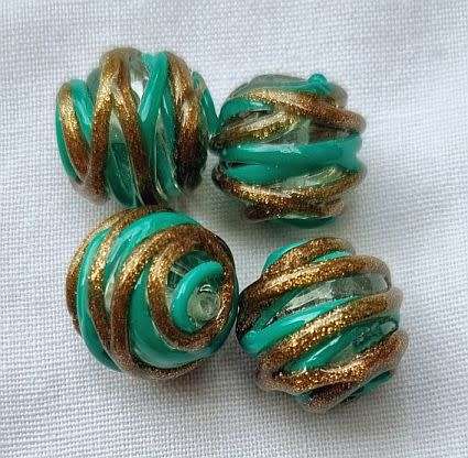 1Pc x (+/-14mm) Green and Gold Sand, Round Handmade Lampwork Glass  Bead - Each