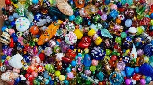^^Crazy Wednesday^^  2.8 Kg Assorted Beads  +/-  7400pc