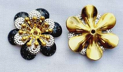 *Clearance Sale*1pc x 20mm  Black / Gold / Silver / Tone  Enamel Flower  Bead Cap - Each