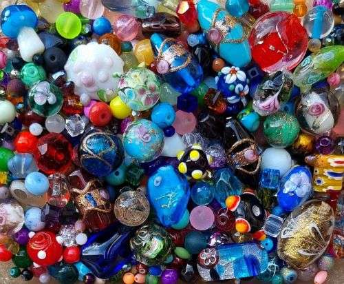 !!Weekend Special!!  3.2 Kg Mixed Assorted Glass Beads and Findings  +/- 7320 pc