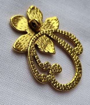 Tibetan Style Antique Gold Tone Flower  Toggle Clasp  29x20 mm - 1 Set
