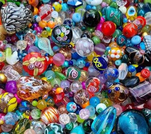 !!Weekend Special!!  3.2 Kg Mixed Assorted Glass Beads and Findings  +/-  7850 pc