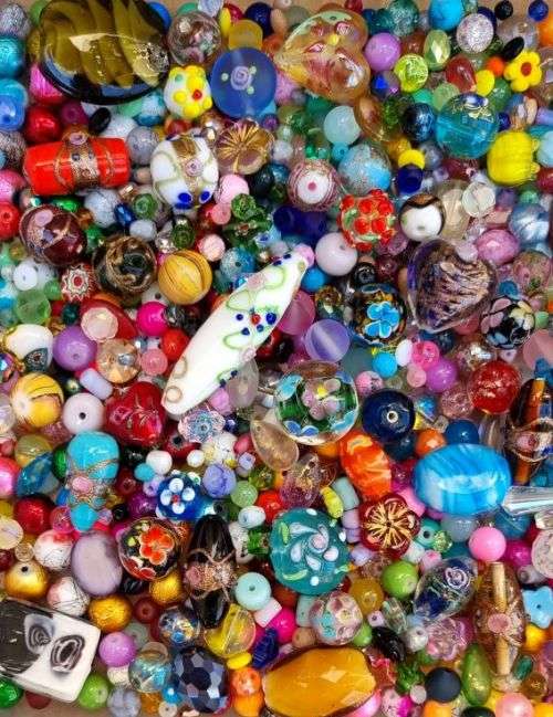 ^^Crazy Wednesday^^ 4Kg Assorted  Beads and Findings +/- 8000 pc