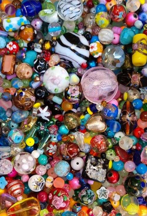 ^^Crazy Wednesday^^ 4Kg Assorted  Beads and Findings +/- 8000 pc