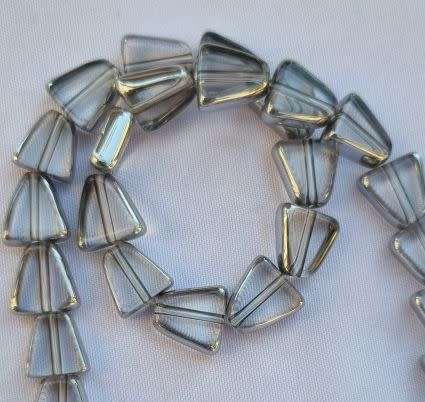 10pc (10mm) Clear / Silver /  Triangle Glass Beads