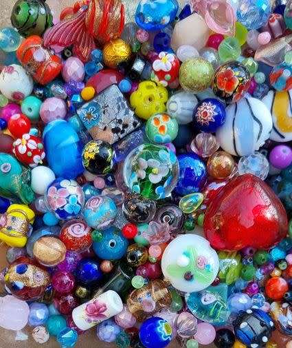 !!Weekend Special!!  3.3 Kg Mixed Assorted Glass Beads and Findings  +/- 8840pc