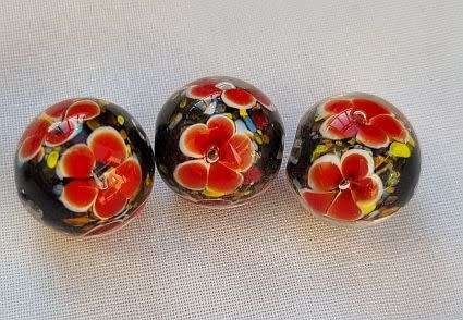 1pc x 14mm   Red Inner Flower Detail /   Round Lampwork Glass Bead - Each