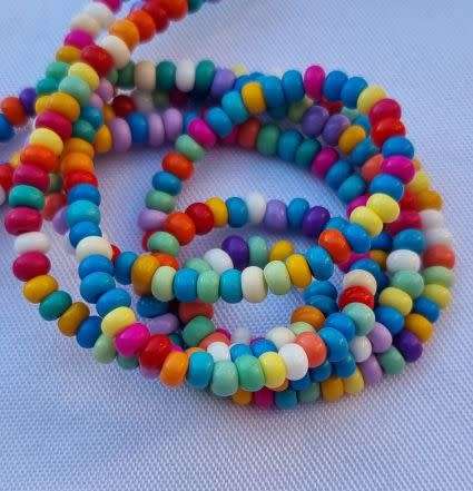 1 Strand   (+/-4x3 mm)  Mixed / Opaque /  Glass Beads (+/- 140pcs)