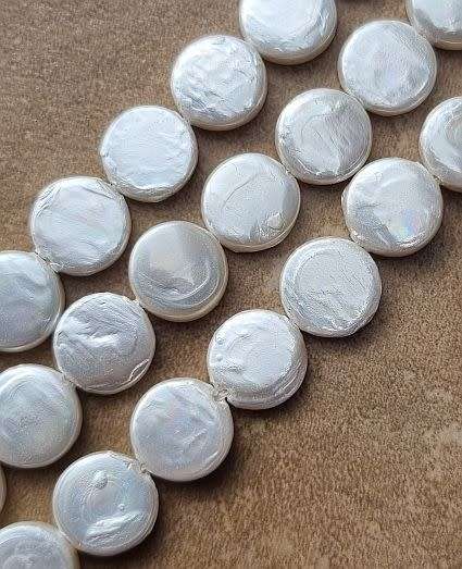 1 Strand (+/- 10mm)  Natural / Shell Pearl / Flat  Round Beads  (+/-38pcs per strand)