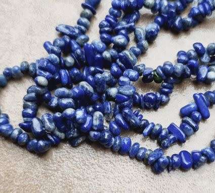 Natural Lapis Lazuli  Chips / Strand +/- 80cm