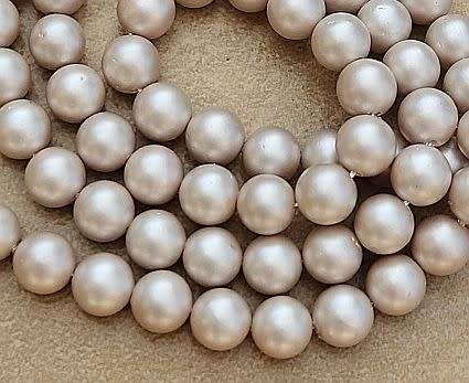 *Clearance Sale*1 Strand (6mm)  Natural  /  Shell Pearl / Frosted /  Champagne / Round
